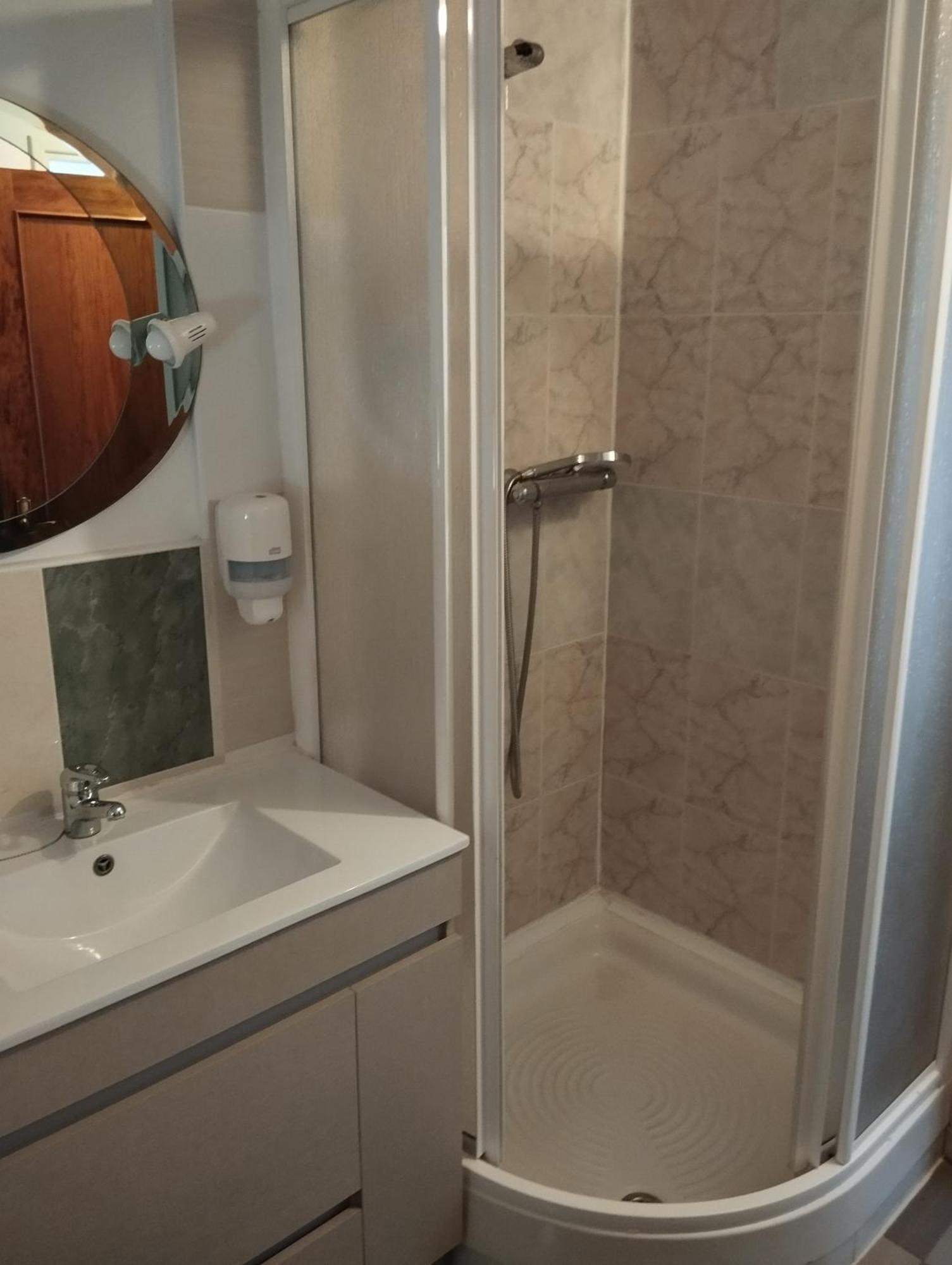 Hostal Bordillas Pomaluengo Екстер'єр фото