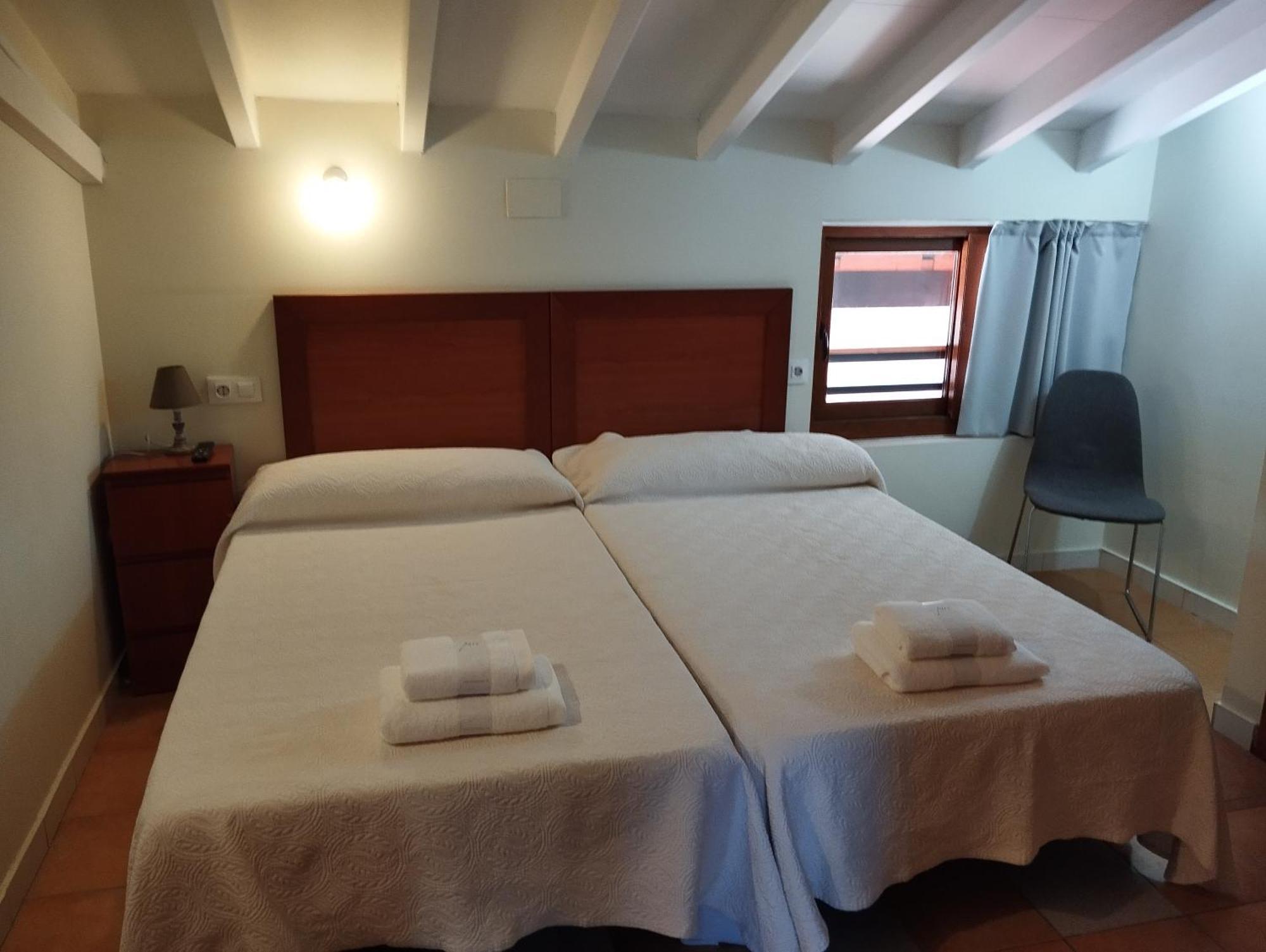 Hostal Bordillas Pomaluengo Екстер'єр фото